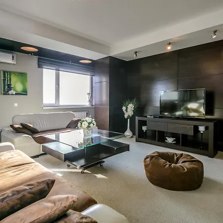 Amber View 14th Floor شقة كلابيدا